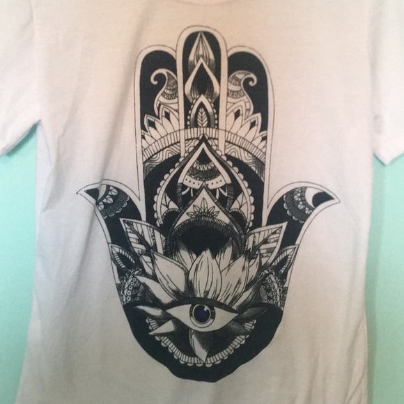 White Hamsa shirt - Picture 3 of 3